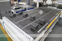 Máquina de Corte CNC de Alta Eficiencia con Cabezal Oscilante de 4 Ejes y ATC para Fabricación de Muebles de Madera en 3D
