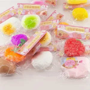 Nuevo pastel de yema de huevo fruta fresa caqui forma de rebote lento ventilación de plástico juguete divertido alivio del estrés juguetes para apretar
