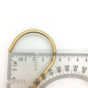 Grosir Celana Aluminium Emas Gantungan Logam dengan Klip