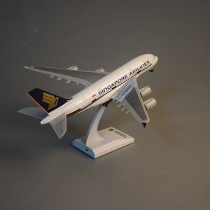 Modèle d'avion en métal moulé sous pression de 32 cm A380 Singapore Airlines avec lumières LED Jouets pour enfants Objets de collection culturels créatifs - Product Image 3