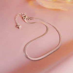 Nueva Tobillera de Acero Inoxidable Chapada en Oro PVD de 18K para Mujer |   Diseño minimalista de cadena de serpiente |   Hipoalergénico y Resistente a la Decoloración - Product Image 5