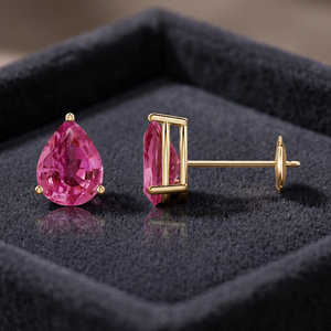 Boucles d'oreilles clous en rubis taille poire, or massif 18 carats, sertissage griffe, classiques pour femme, à porter au quotidien - Product Image 3