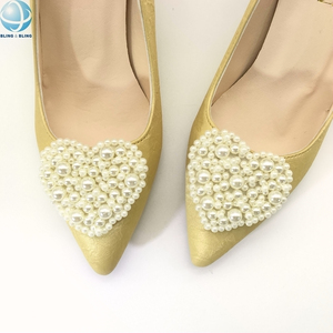 Applique en tissu brodé pour chaussures, perles roses en forme de cœur, fabrication artisanale, personnalisable en usine - Product Image 2