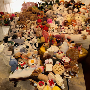 Toptan 7-inch yumuşak rahat karikatür pençe makinesi bebekler özel düşük fiyatlı karışık peluş oyuncaklar çocuk hediyeleri PP pamuk - Product Image 2