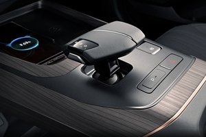 Vendita all'Ingrosso di Fabbrica 2023 Changan <span class=keywords><strong>Lamore</strong></span> Blue Whale Ne 1.5t Gdi DCT Edizione Flagship Auto a Benzina 1.5t 170CV L4 Gdi DCT Berlina - Product Image 5