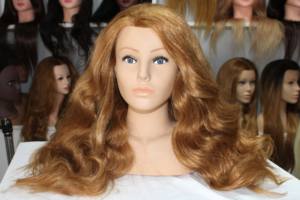 Venta caliente 18 "Cabeza de entrenamiento de Maniquí de salón de <span class=keywords><strong>pelo</strong></span> <span class=keywords><strong>largo</strong></span> peluquería 100% cabeza de Maniquí de <span class=keywords><strong>muñeca</strong></span> de <span class=keywords><strong>pelo</strong></span> humano Real con soporte - Product Image 5