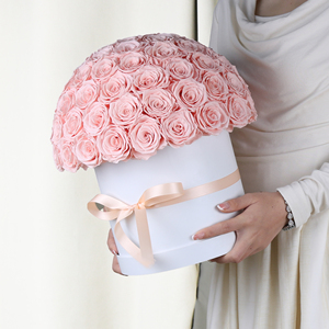 Scatola Regalo Rotonda di Lusso con 100 Rose Eterne Preservate a Forma di Cupola, Etichetta Privata, per San Valentino - Product Image 4
