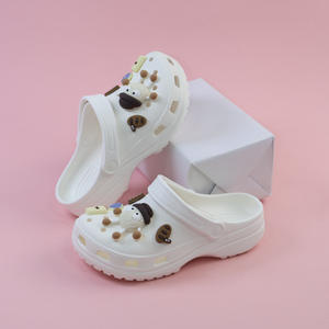 รองเท้าแตะแบบสวมสำหรับผู้หญิงของ Crocs สีเบจ ส้นสูง 3 ซม. กันลื่น ปิดนิ้วเท้า รองเท้าแตะสำหรับฤดูร้อน ไซส์ 24-45 พื้นรองเท้าแบบฉีดขึ้นรูป - Product Image 4