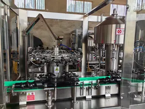 Mesin penjepit tekan anggur semi-otomatis kapasitas 4000bpj kondisi baru pengisi susu bir jus minyak air akurasi pengisian 1ml