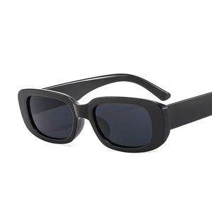 Gafas de Sol de moda Retro Vintage <span class=keywords><strong>90s</strong></span> UV400 para mujer, bisagra de plástico rectangular pequeña con marcos cuadrados transparentes azules y rojos - Product Image 5