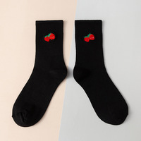 Chaussettes en coton pour femmes, style coréen, mignonnes, avec logo d'avocat et de pêche brodé, chaussettes mi-hautes