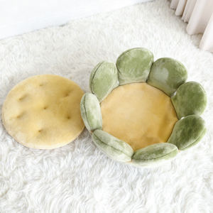 Nueva cama para perros y gatos semicerrada desmontable en forma de flor con velcro para accesorios de mascotas de interior - Product Image 2