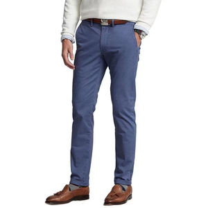 Pantalons chino pour hommes fabriqués en sergé de coton recyclé et teints avec des colorants à faible impact environnemental pour une tenue de bureau durable et un style de vie écoresponsable. - Product Image 2