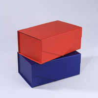 Boîte cadeau rigide pliable magnétique personnalisée avec fermeture à enveloppe rouge et bleue