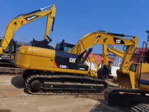 Excavatrice hydraulique sur chenilles Caterpillar CAT 330DL d'occasion, fabriquée au Japon, moteur CAT d'origine, bon état de marche - Product Image 2