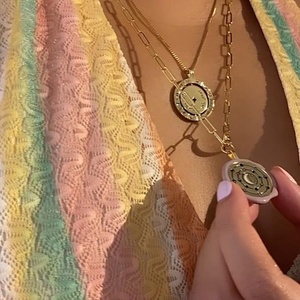 Collier Maimang, bijoux de créateur personnalisés, luxe, plaqué or 18 carats, argent sterling 925, phase lunaire, or taupe, mantra, émail - Product Image 3