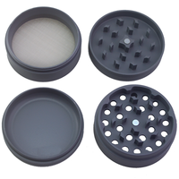 Broyeur d'herbes en aluminium 63MM 4 couches en caoutchouc Vente en gros Accessoires pour fumeurs en métal personnalisé Broyeur d'herbes manuel mat