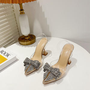 Sandales à bout pointu en forme <span class=keywords><strong>de</strong></span> verre à vin, chaussures pour femmes <span class=keywords><strong>de</strong></span> luxe respirantes avec talon papillon en diamant, style champagne - Product Image 3