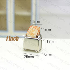 Vente en gros d'accessoires pour <span class=keywords><strong>maison</strong></span> <span class=keywords><strong>de</strong></span> poupées grille-pain miniature 25mm pour <span class=keywords><strong>maison</strong></span> <span class=keywords><strong>de</strong></span> poupées fournitures <span class=keywords><strong>de</strong></span> cuisine bricolage - Product Image 2