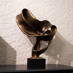 Cinturino decorativo moderno di lusso in resina dorata con cinturino alla deriva ornamento decorazione da tavolo accessori interni per la casa - Product Image 2