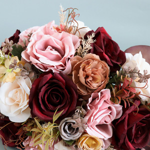 Goutte d'eau tombe <span class=keywords><strong>mariée</strong></span> tenant un <span class=keywords><strong>bouquet</strong></span> de fleurs de mariage, <span class=keywords><strong>bouquet</strong></span> de fleurs de <span class=keywords><strong>mariée</strong></span> artificielles de simulation pour la <span class=keywords><strong>mariée</strong></span> - Product Image 4