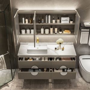 ชุดเฟอร์นิเจอร์ห้องน้ำไม้เนื้อแข็งทันสมัยแบบ OEM พร้อมโต๊ะเครื่องแป้ง ตู้ แผงกระจก อ่างล้างหน้า ก๊อกน้ำทองแดง - Product Image 6