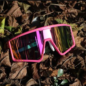 Lunettes de soleil de cyclisme et de golf pour femmes, monture intégrale, UV400, avec logo OEM, design tendance, protection UV140 - Product Image 2