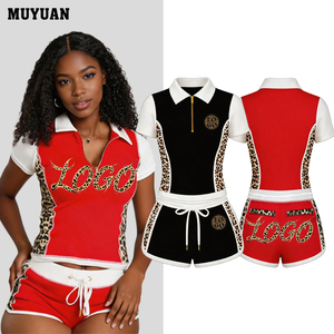 Ensemble deux pièces sportif pour femme, veste à col polo et short imprimé léopard, faible MOQ personnalisé, pour l'été et le quotidien - Product Image 1
