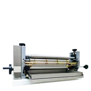 Aplicador de <span class=keywords><strong>pegamento</strong></span> de fusión en caliente, máquina de <span class=keywords><strong>pegamento</strong></span> de fusión en caliente, esparcidor de recubrimiento adhesivo, máquina de encolado de papel de cuero - Product Image 3