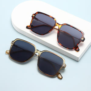 Lunettes de soleil carrées pour femmes Gm, modèle J, UV400, monture intégrale en résine, style tendance, type 3, pare-soleil - Product Image 4