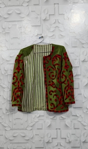 Nouvelle veste matelassée vintage Suzani pour femme – Manteau d'hiver élégant et décontracté, cardigan confortable, robe de plage - Product Image 4