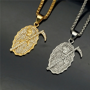Collares con Colgante de Acero Inoxidable Impermeables y Resistentes al Deslustre con Diseño Hip Hop Vintage de Hielo y Zirconia para Hombre al por Mayor - Product Image 1