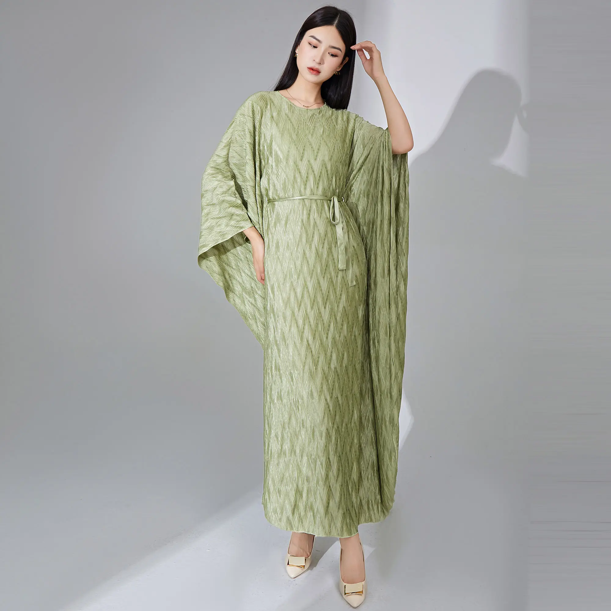 मुस्लिम महिला Kaftans पोशाक 2023 नई ढीला प्लस आकार बेल्ट कफ्तान लंबी पोशाक फैशन महिला आकस्मिक Pleated पोशाक