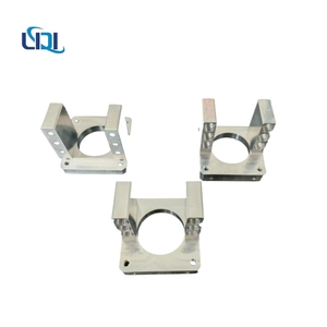 تصنيع المعدات الأصلية دقيقة التسامح مخصص <span class=keywords><strong>CNC</strong></span> <span class=keywords><strong>5</strong></span> Broaching بالقطع جزء كتلة سيارة النموذج الأولي الفولاذ المقاوم للصدأ لتصنيع الآلات - Product Image 1