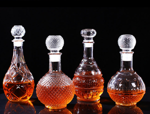 Ensemble de carafes miniatures en verre cristal haut de gamme avec motifs sculptés en 3D pour cadeaux de mariage, petites bouteilles de liqueur, vente en gros - Product Image 6