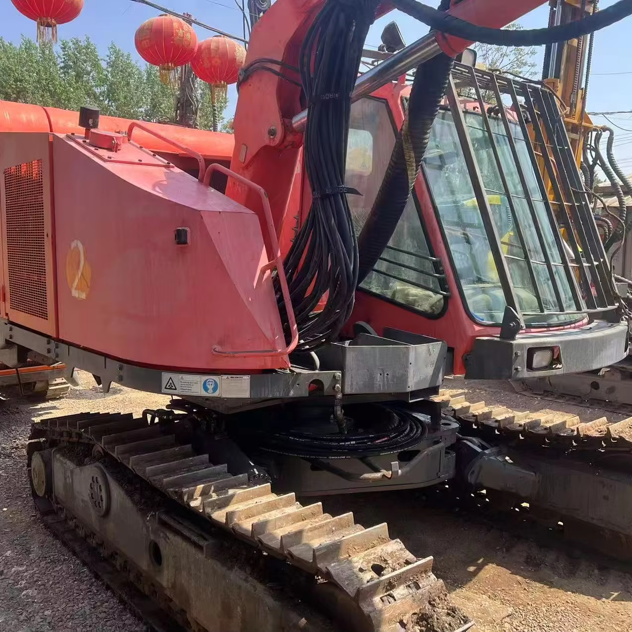 DX700 Down the Hole DTH Drill Rig Suitable for Drilling Blasting Holes 76-115mm for Open Use Mine Borehole Drilling Machine