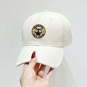 Casquettes de baseball unisexes personnalisées en velours côtelé classique, brodées avec un image sportive vintage - Product Image 6
