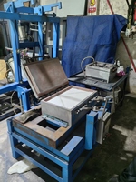 Usine de matières premières moussantes en éponge de polyuréthane Machine à haute pression pour la fabrication de coussins de canapé et de siège