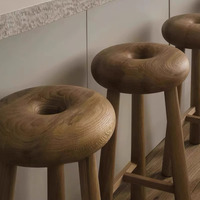 Tabouret de bar médiéval de style Wabi-Sabi Tabouret haut en bois massif adapté aux bars, restaurants, cafés Chaise de bar de style industriel