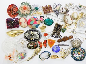 Set Surtido de Accesorios Unisex de Calidad Superior, 50 Broches de Moda China al por Mayor - Product Image 3