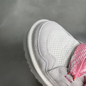 Zapatos de Peluche Exclusivos para el Día de San Valentín con Cordones Gruesos, Suela Gruesa y Acolchado Suave, Zapatillas Casuales para el Invierno, Botas de Nieve Tipo Ugg - Product Image 4