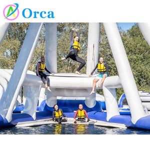 Balançoire à eau gonflable en PVC personnalisée High Flying Fun et fusée à eau pour les parcs aquatiques extérieurs et les aventures en mer - Product Image 3