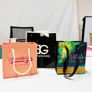 Bolsas <span class=keywords><strong>de</strong></span> <span class=keywords><strong>Papel</strong></span> Ecológicas con Logotipo Impreso Personalizado, Bolsas <span class=keywords><strong>de</strong></span> <span class=keywords><strong>Papel</strong></span> <span class=keywords><strong>Kraft</strong></span> Impresas al por Mayor <span class=keywords><strong>de</strong></span> Alta Calidad para Ropa - Product Image 4