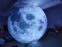 Ventes d'usine bon marché allumant le ballon gonflable de planète de lune pour la décoration de plafond