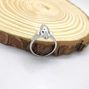 Haute qualité YuGi-Oh Duel Monsters jeu de cartes à collectionner Blue-Eyes White <span class=keywords><strong>Dragon</strong></span> Silver Metal Ring comme cadeaux - Product Image 2