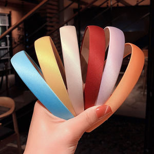 حار بيع تصميم بسيط ماتي بلون رابطة رأس من القماش واضحة على نطاق واسع نونسليب إكسسوارات الشعر للنساء الفتيات - Product Image 2