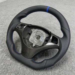 Volante de Cuero y Fibra de Carbono para BMW E70 E71 E72 316i 320i 328i F30 F20 F21 F22 F30 F31 F32 F33 F34 X3 X4, Accesorios para Auto - Product Image 3