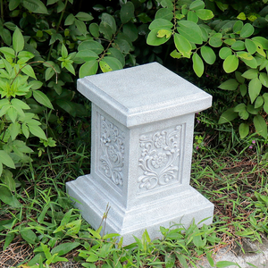 Statua in Resina Dipinta a Mano di Forma Irregolare, Pezzo Decorativo. Ricca texture. Elemento Decorativo Raffinato per Arredamento da <span class=keywords><strong>Giardino</strong></span> - Product Image 1