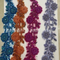 Vente chaude : Applique de col et de décolleté perlée à coudre, 18 couleurs, en strass et cristal, pour robe de mariée et de soirée