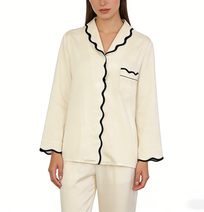 Set Pigiama Personalizzato in Morbido Bambù per Donna, con Volant, Maniche Lunghe, Abbigliamento <span class=keywords><strong>da</strong></span> <span class=keywords><strong>Notte</strong></span> e Loungewear - Product Image 2